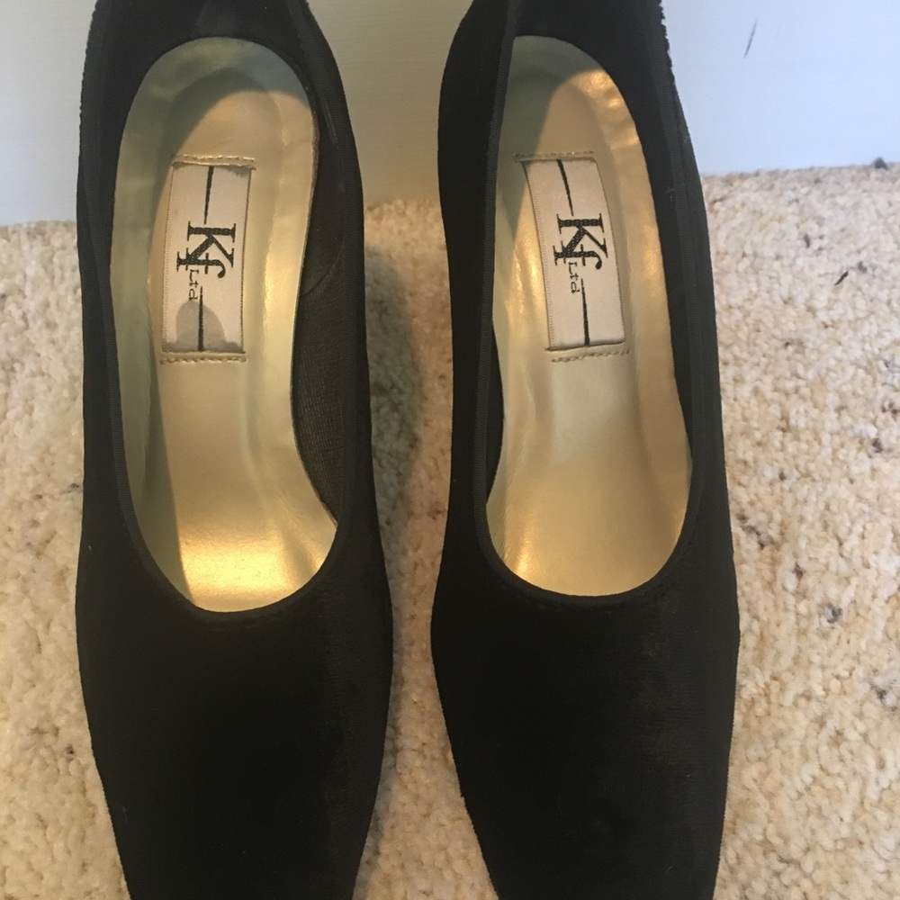 Black Velvet Heels. Size 5